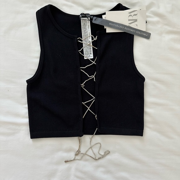 Black top - Picture 2 of 5